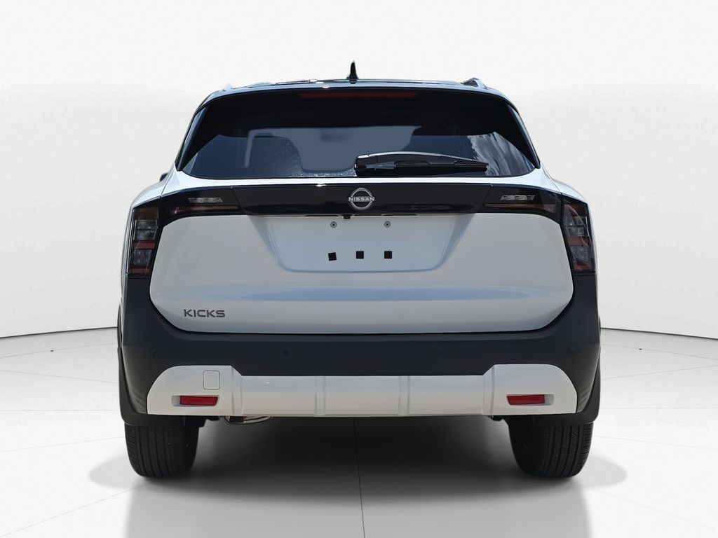 2025 Aspen White Tricoat/Super Black Nissan Kicks SV FWD SUV