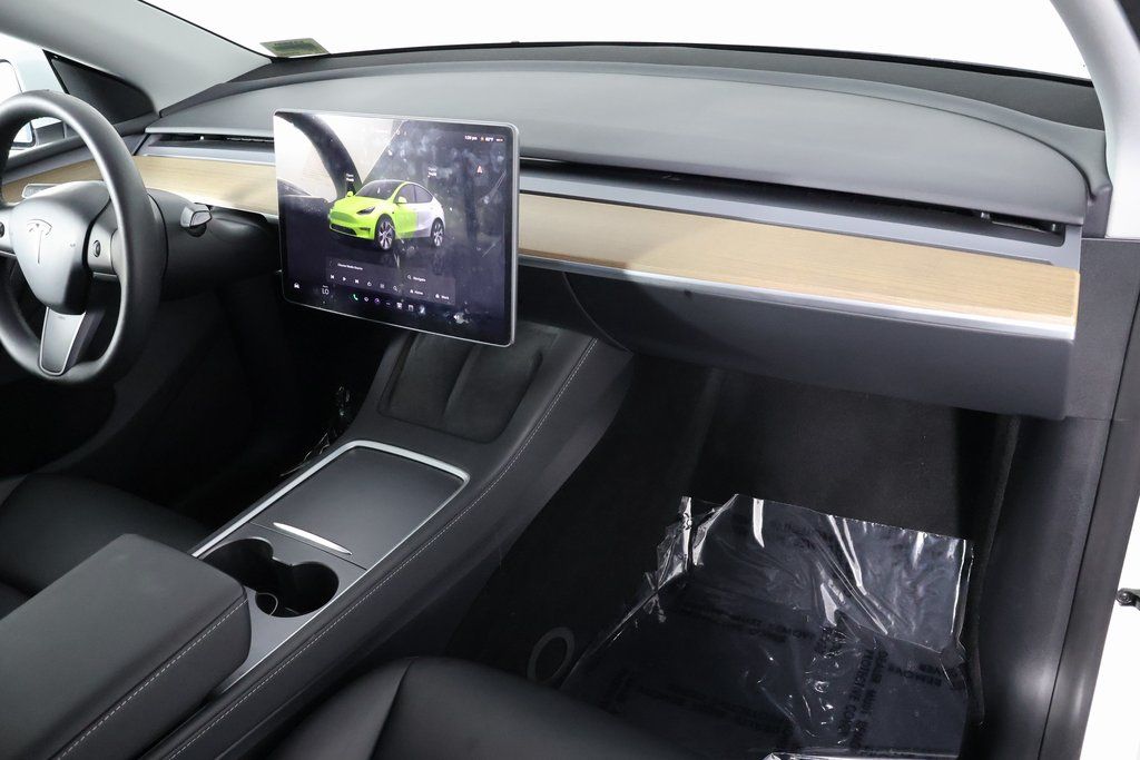 Thumbnail: 2023 Tesla Model Y - 9