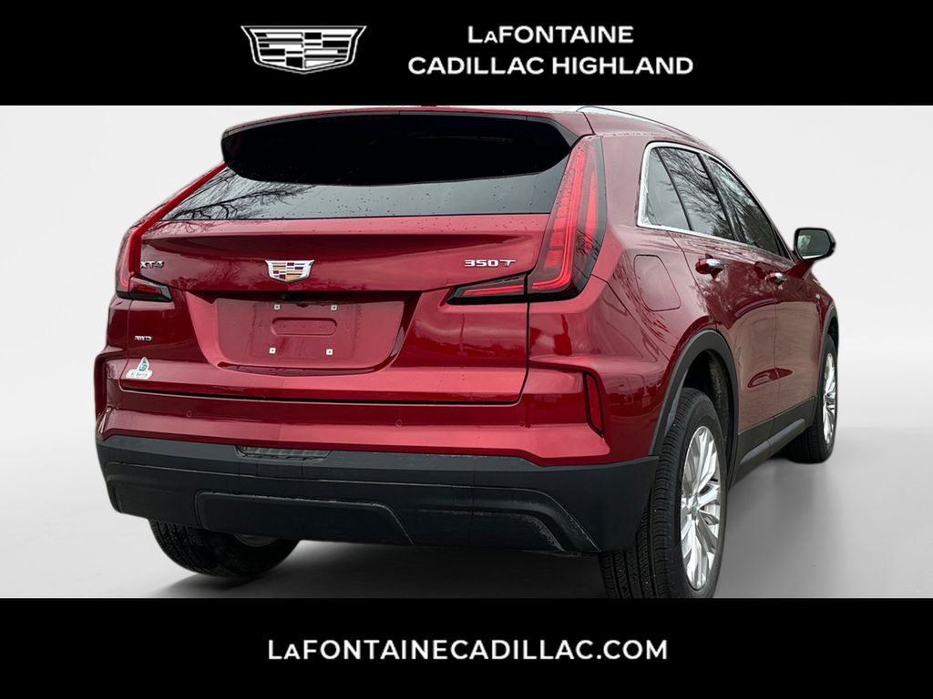 2024 Cadillac XT4 Luxury 7