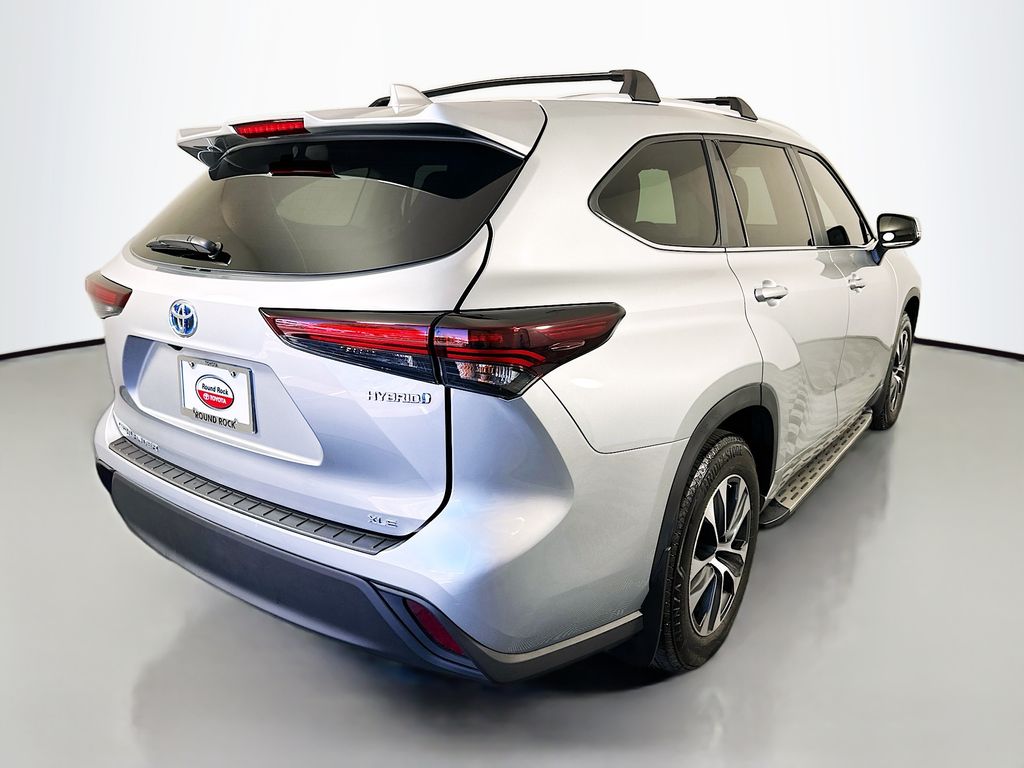 Thumbnail: 2024 Toyota Highlander - 5