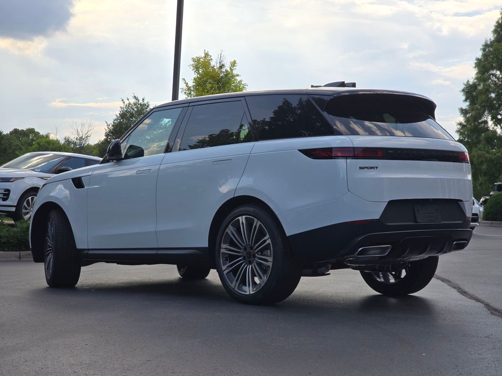 New 2026 White Land Rover SE image 3