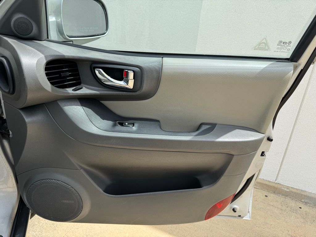 Used Car 2005 Hyundai Santa Fe  Gls For Sale Under $10,000 In Georgetown, Texas