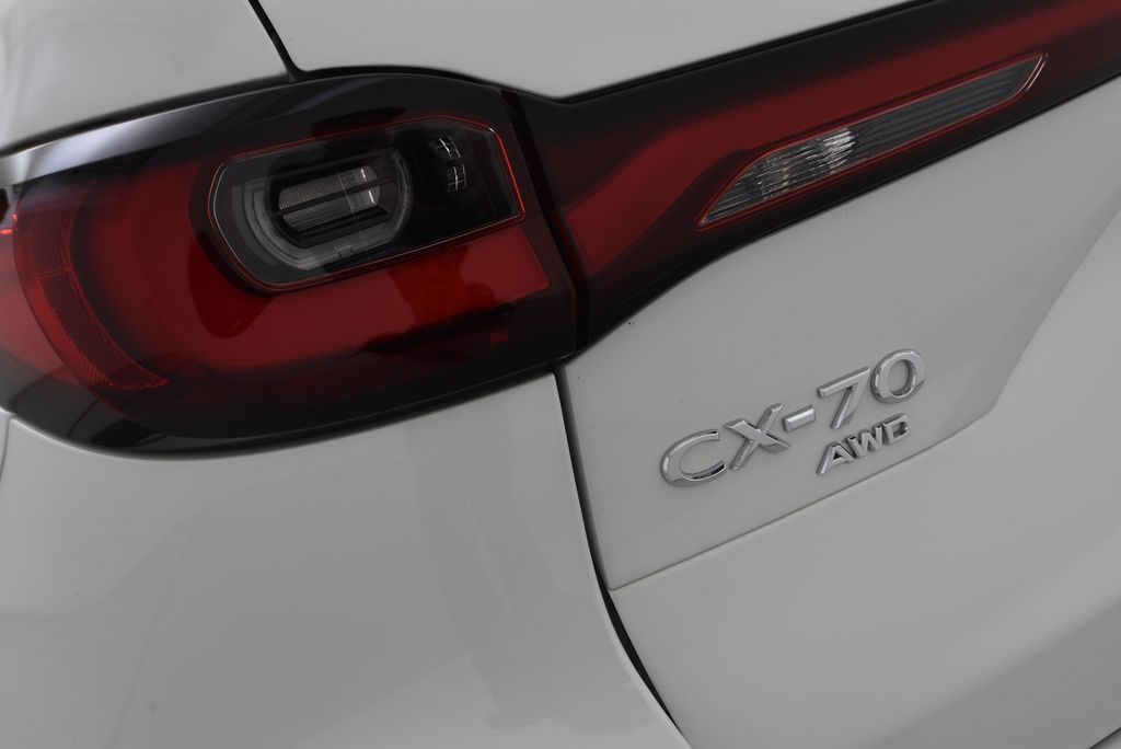 2025 Mazda CX-70 PHEV Premium photo