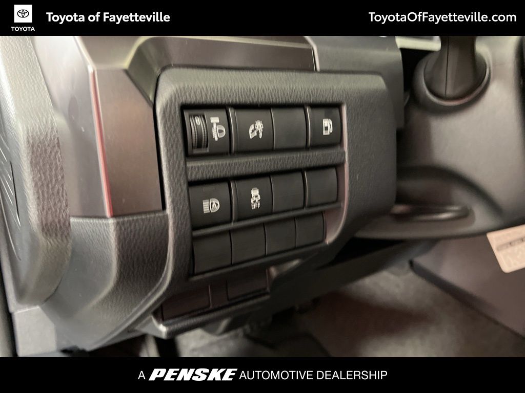 Thumbnail: 2025 Toyota 4Runner - 27