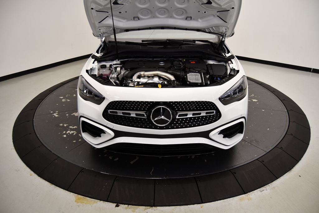 2025 Mercedes-Benz GLA 250 4MATIC 11