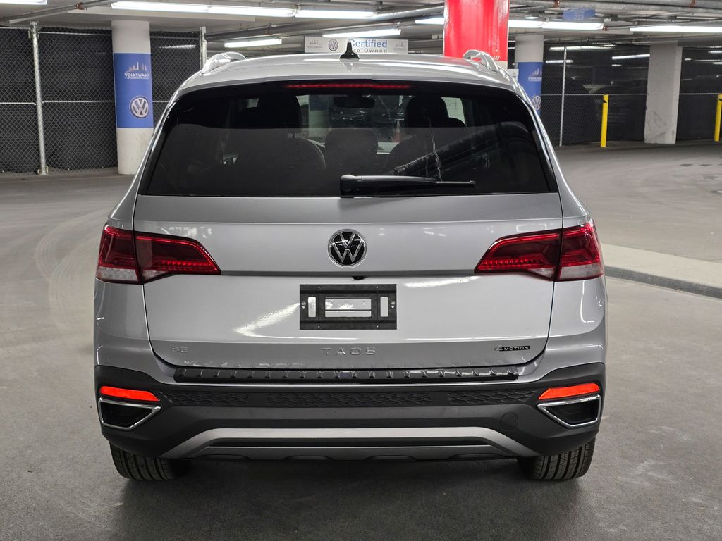 2024 Volkswagen Taos 1.5T SE 11