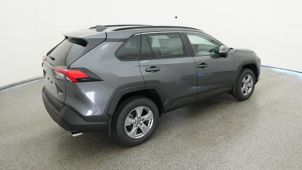 Thumbnail: 2025 Toyota RAV4 - 18