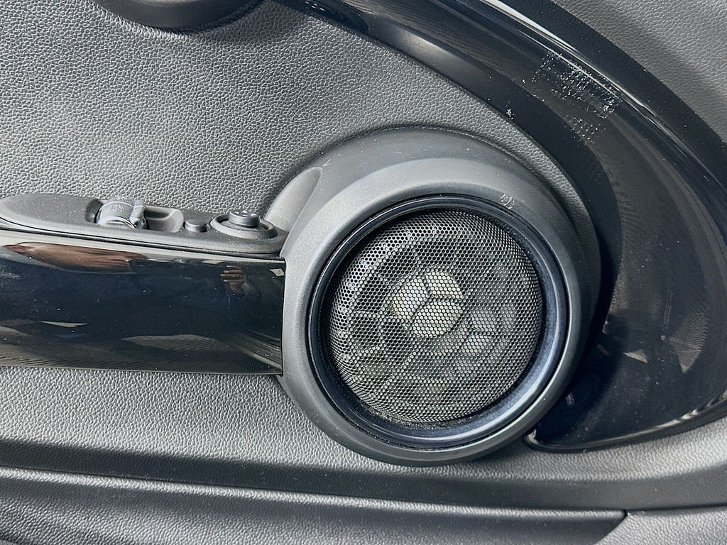 Thumbnail: 2017 MINI Cooper - 17