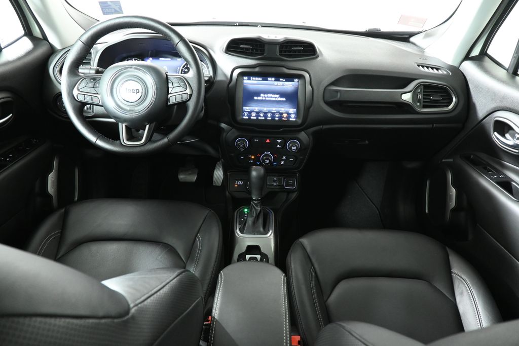 Thumbnail: 2022 Jeep Renegade - 4