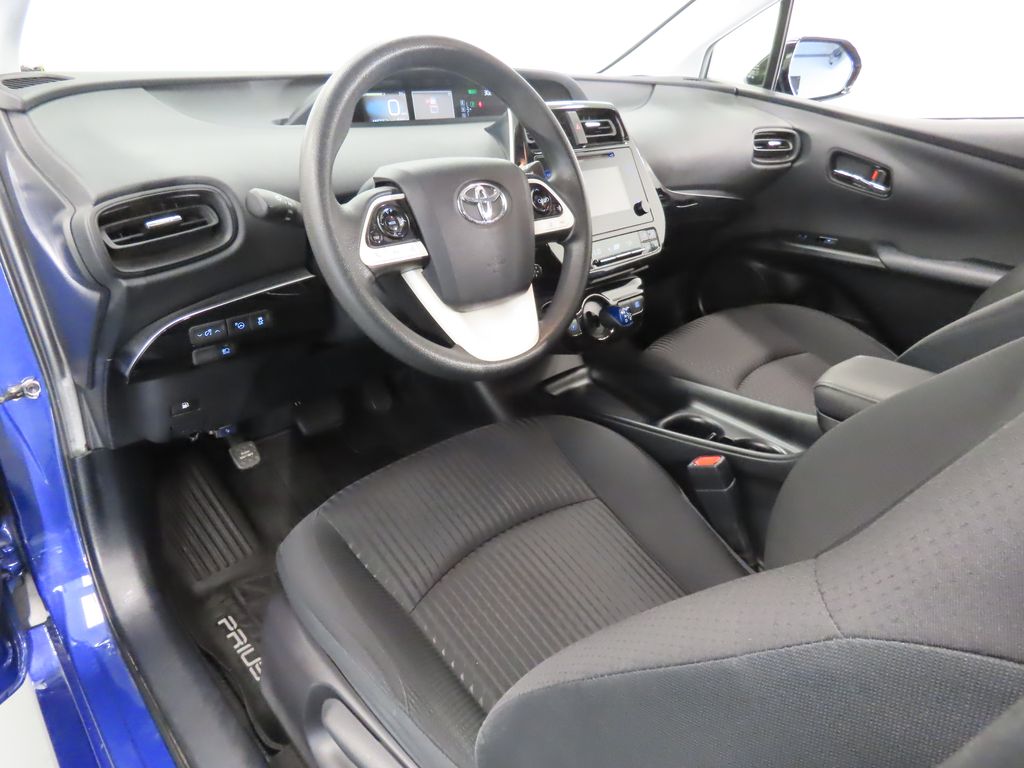 Thumbnail: 2017 Toyota Prius - 4