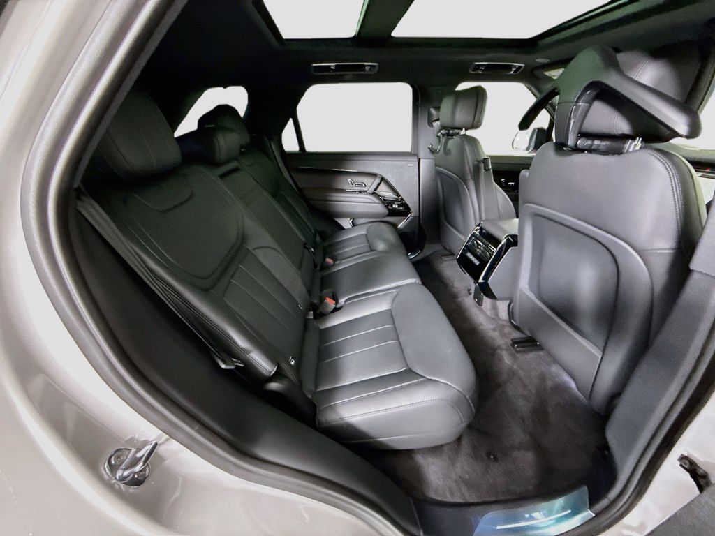 Thumbnail: 2026 Land Rover Range Rover Sport - 24