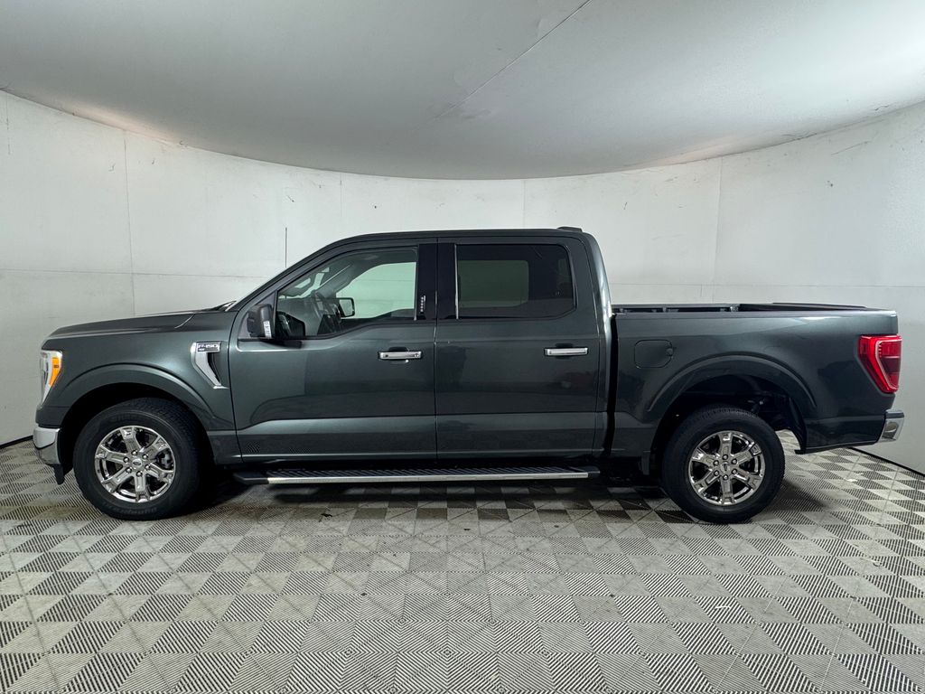 Used 2021 Gray Ford XLT image 7