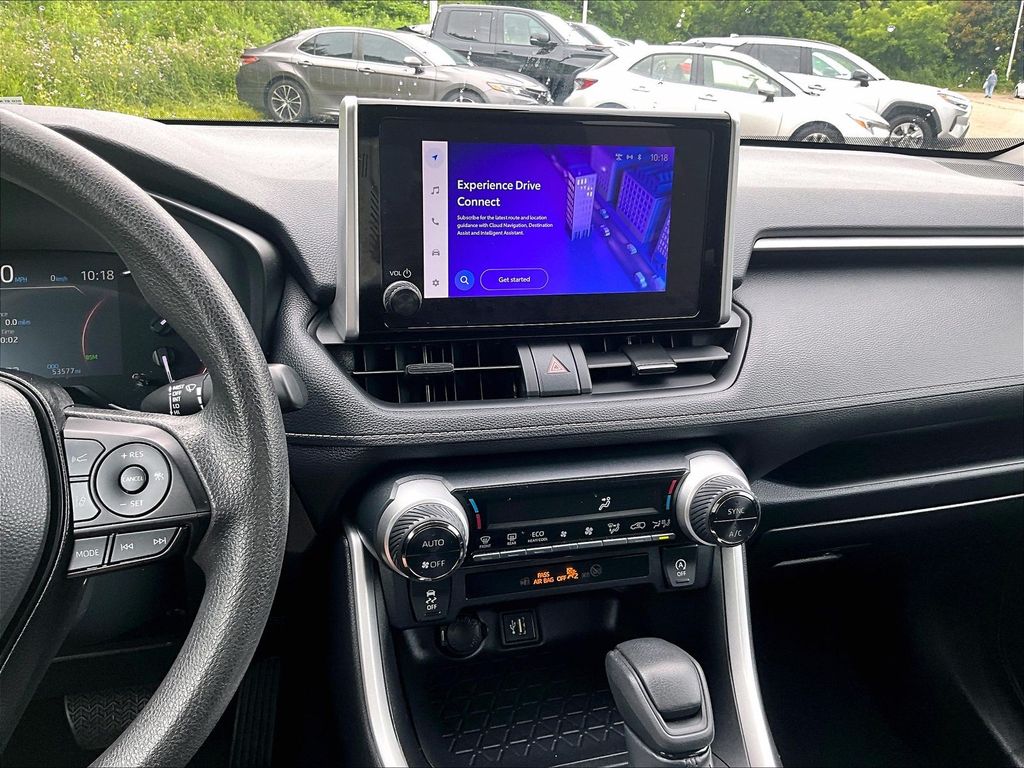 2024 Toyota RAV4 — photo 25