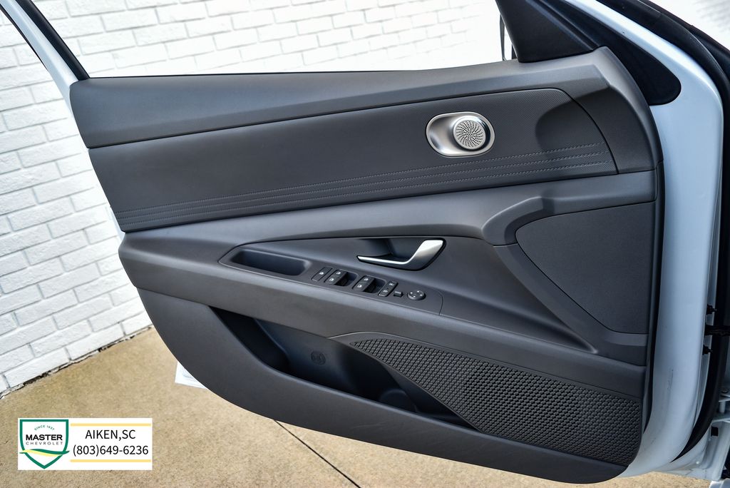 Used 2022 Hyundai Elantra Sedan