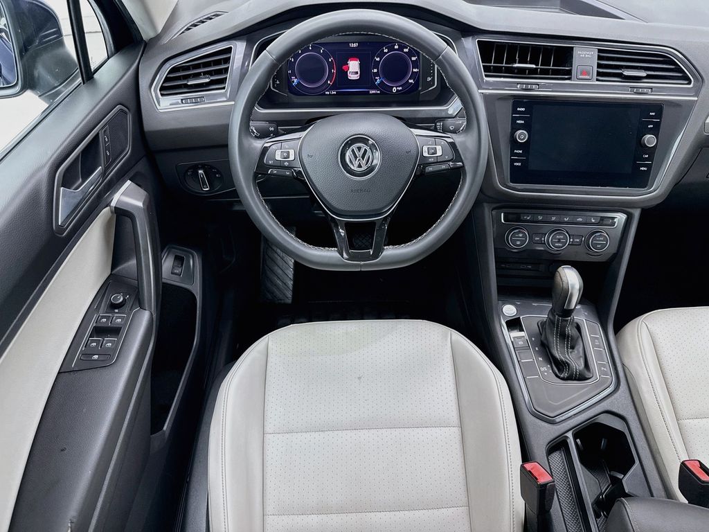 Thumbnail: 2021 Volkswagen Tiguan - 10