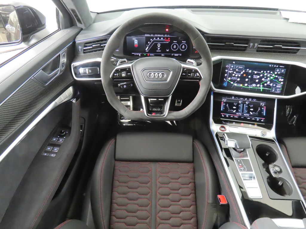 Thumbnail: 2026 Audi RS 6 - 11