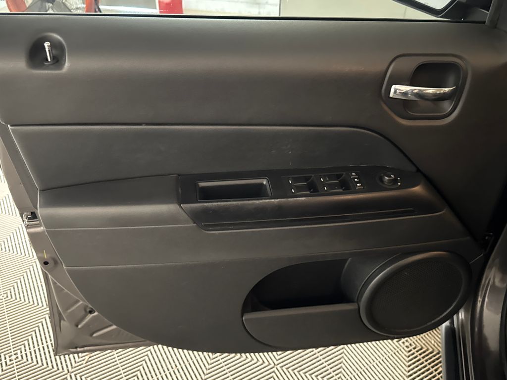 Used 2015 Gray Jeep Sport image 15