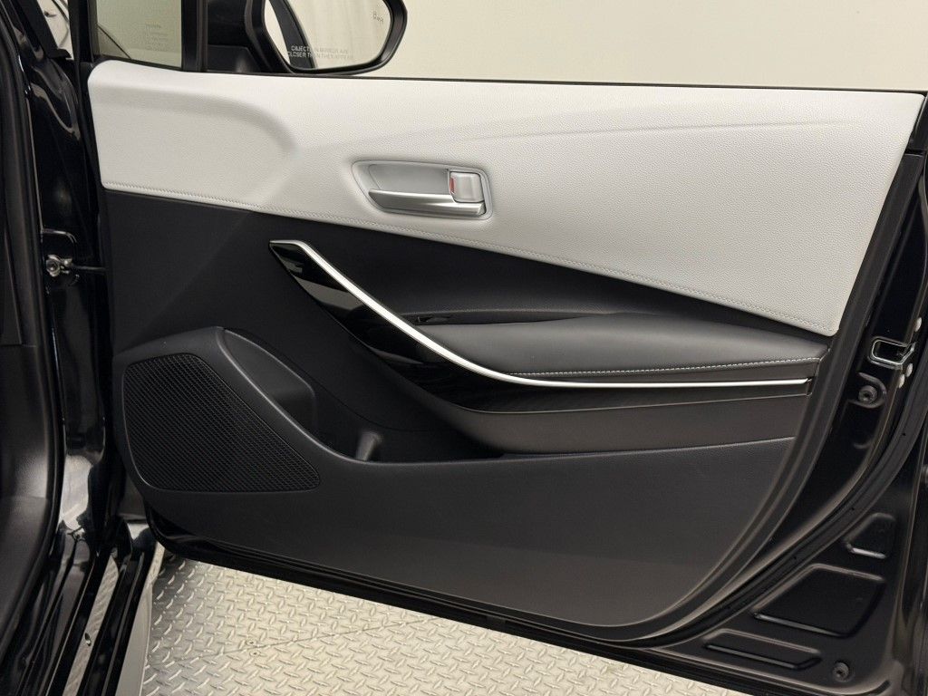 Thumbnail: 2023 Toyota Corolla - 19