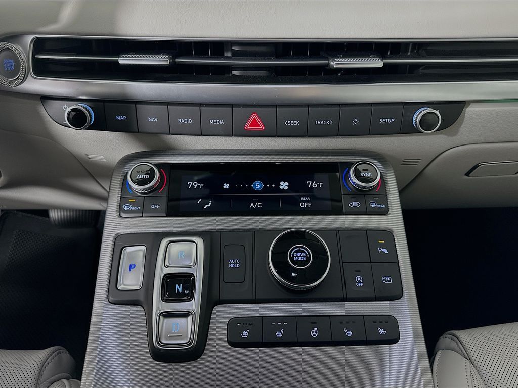 Thumbnail: 2025 Hyundai Palisade - 16