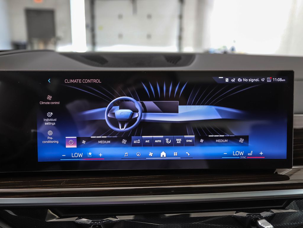 Thumbnail: 2026 BMW X5 - 18