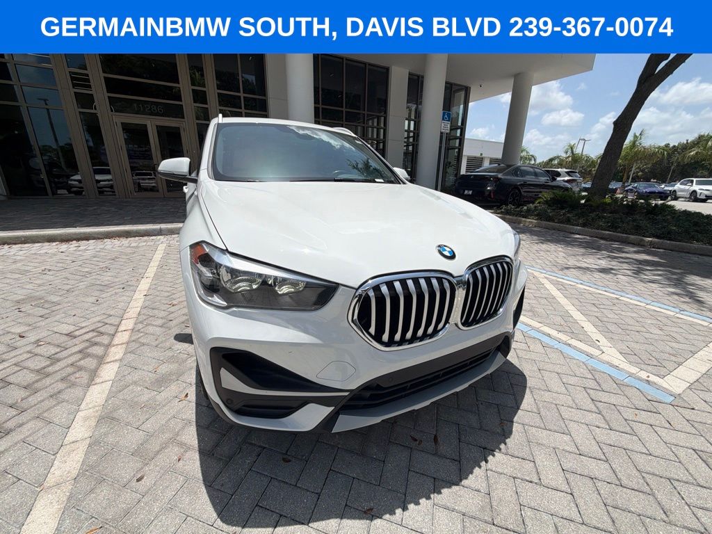 Used 2021 White BMW sDrive28i image 14