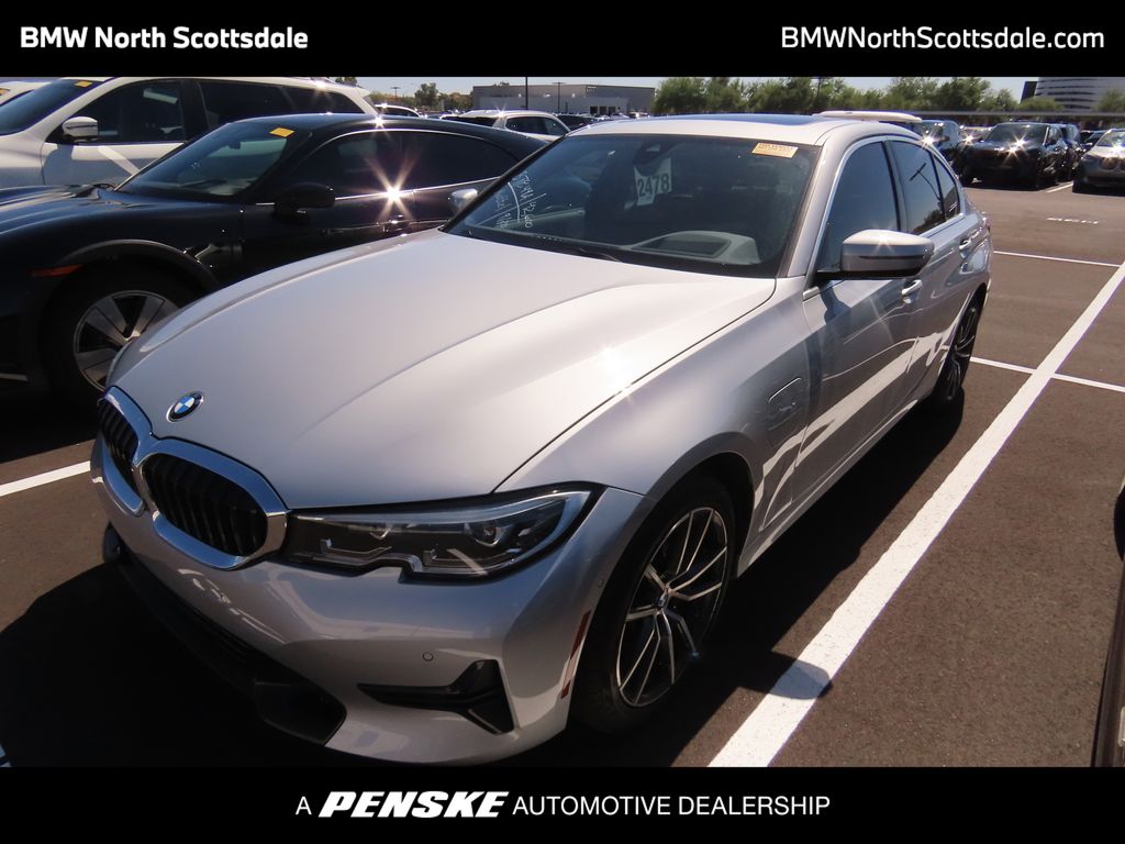 Thumbnail: 2021 BMW 3 Series - 1