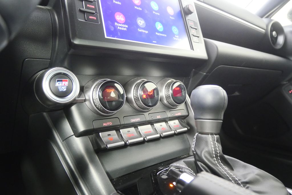 Thumbnail: 2024 Toyota GR86 - 22