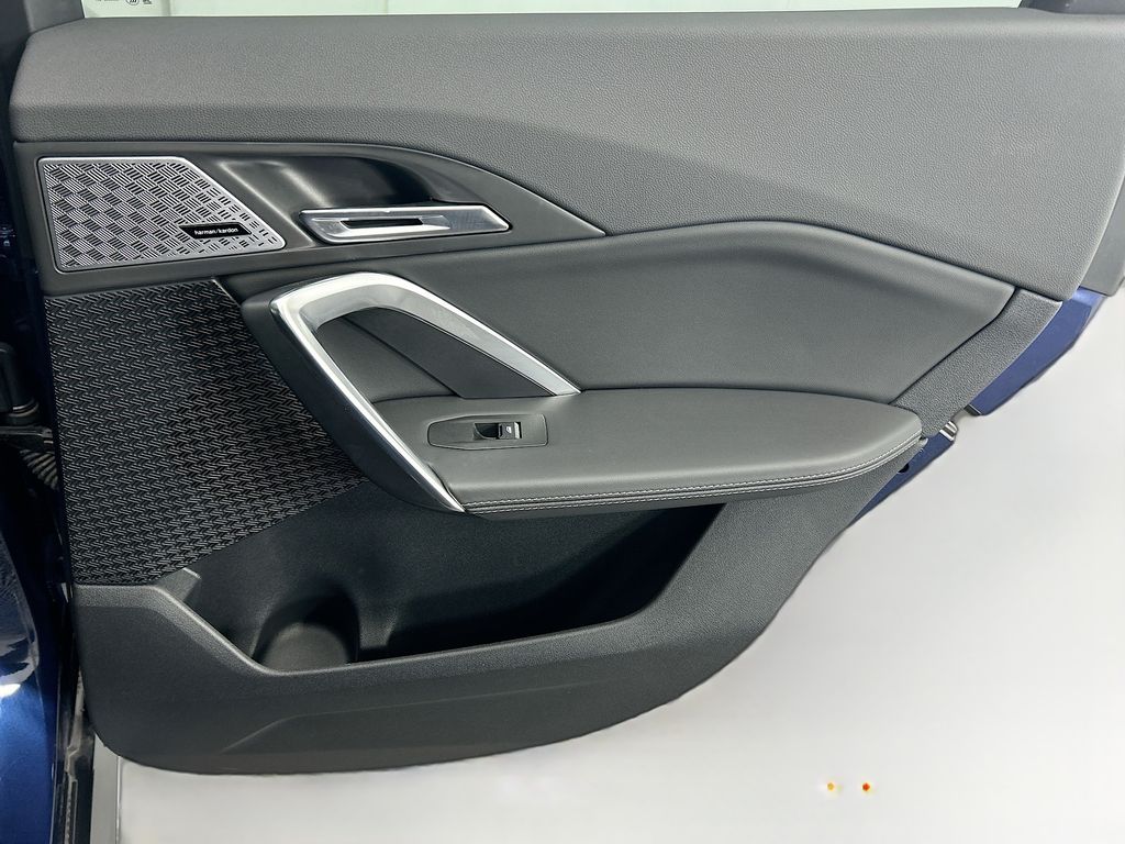 Thumbnail: 2025 BMW X1 - 25