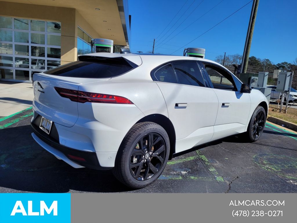 Used 2024  Jaguar HSE image 12