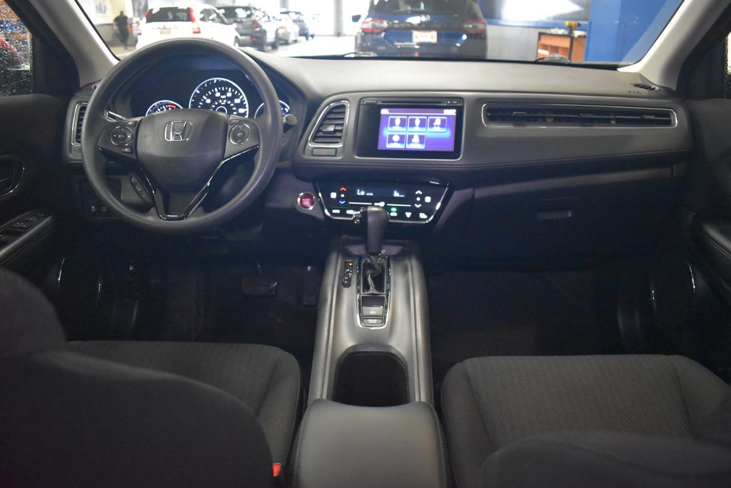 Thumbnail: 2017 Honda HR-V - 16