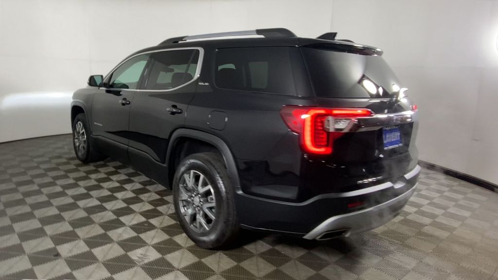 2023 GMC Acadia SLE 7