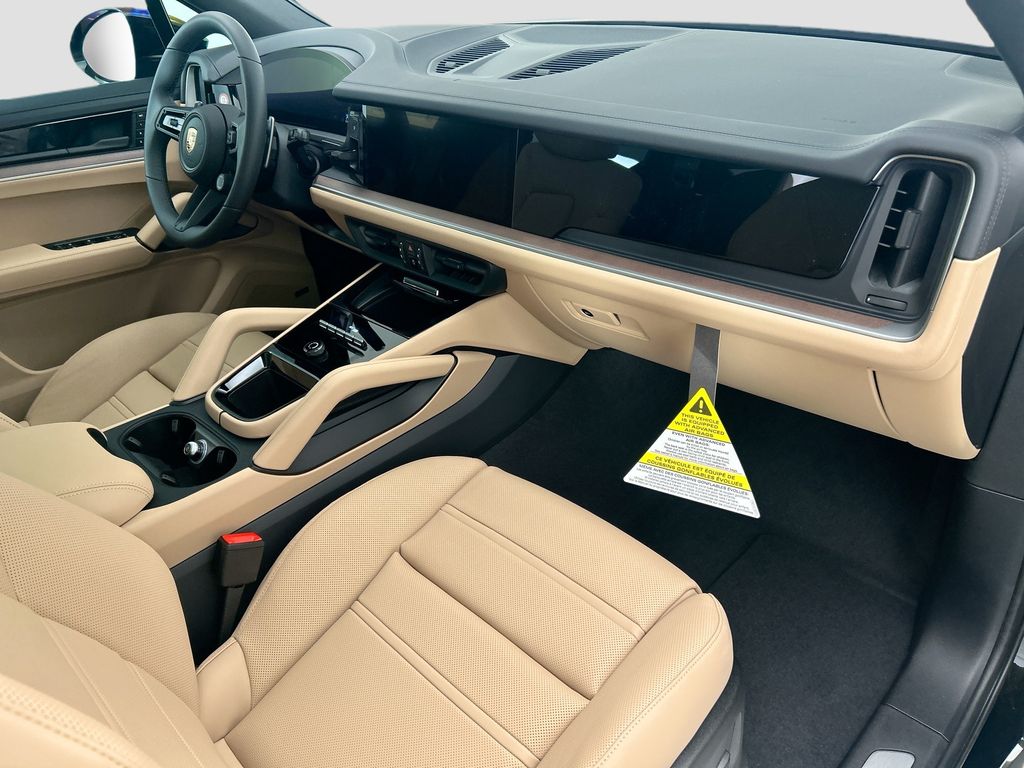 Thumbnail: 2026 Porsche Cayenne - 19