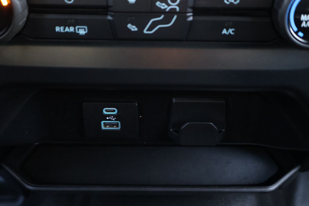 Thumbnail: 2022 Ford F-150 - 22