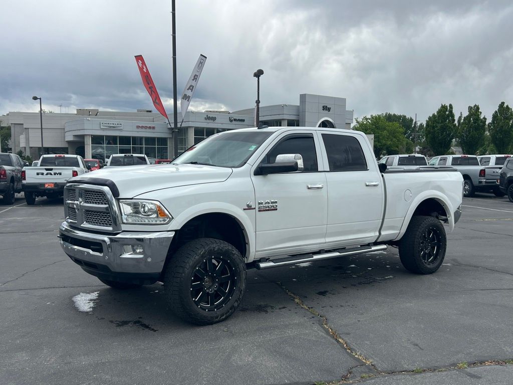 Bright White Clearcoat 2016 RAM 2500 Laramie Crew Cab 4WD Pickup Truck Four-Wheel Drive 6-Speed Automatic