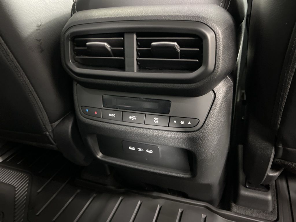 Thumbnail: 2025 Honda Pilot - 16