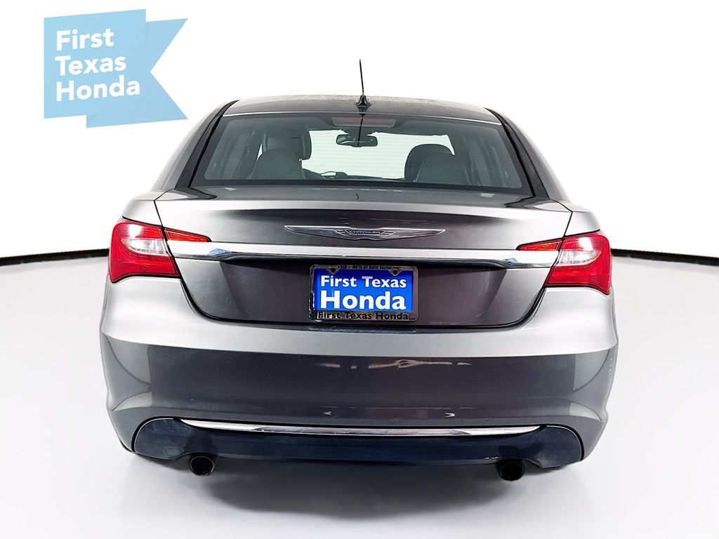 Used Car 2013 Chrysler 200  Limited For Sale Under $10,000 In Austin, Texas