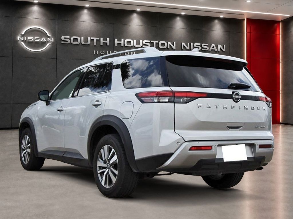 2025 Nissan Pathfinder SL - 2