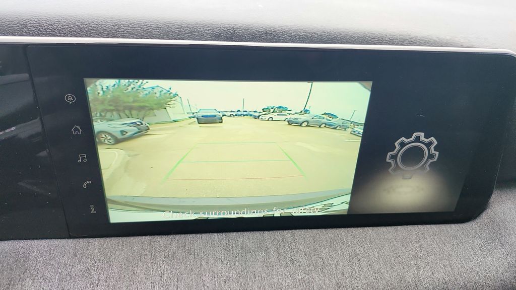 2025 Nissan Kicks