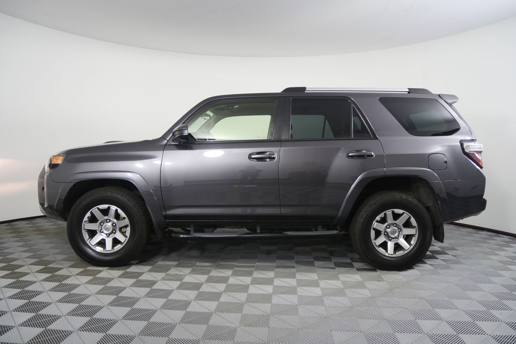 Thumbnail: 2014 Toyota 4Runner - 6