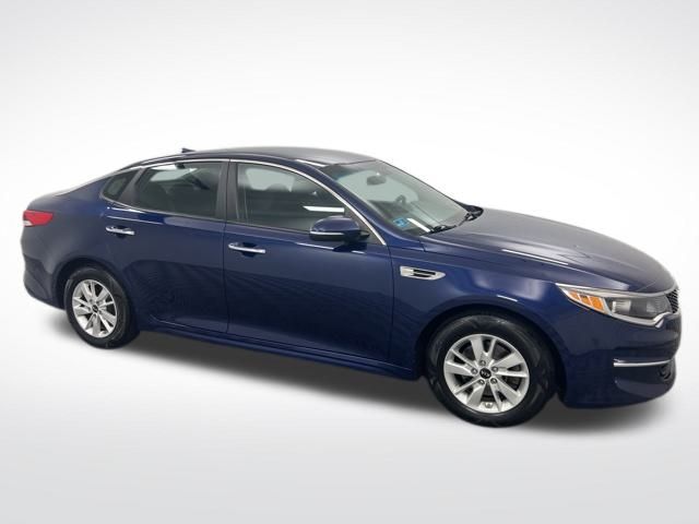 2018 Kia Optima LX photo 4