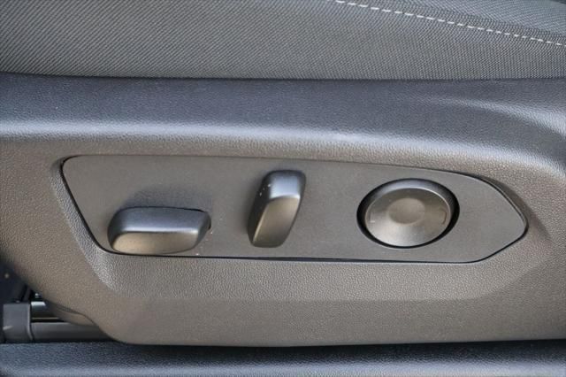 Thumbnail: 2026 Chevrolet Suburban - 17