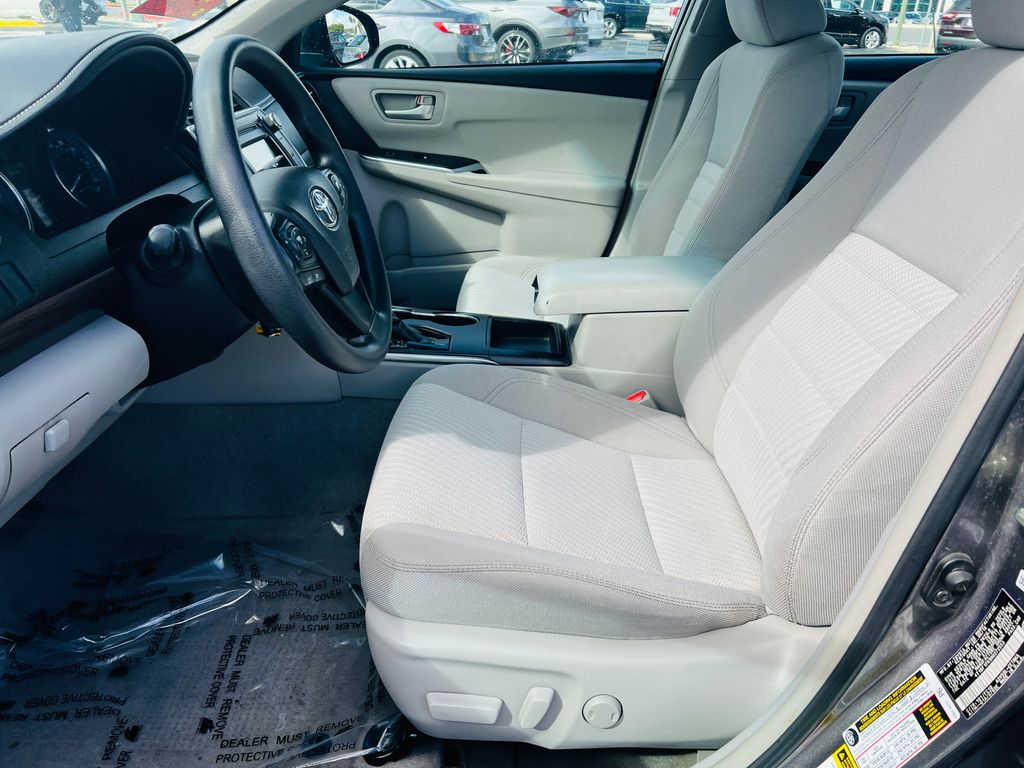 Thumbnail: 2017 Toyota Camry - 14