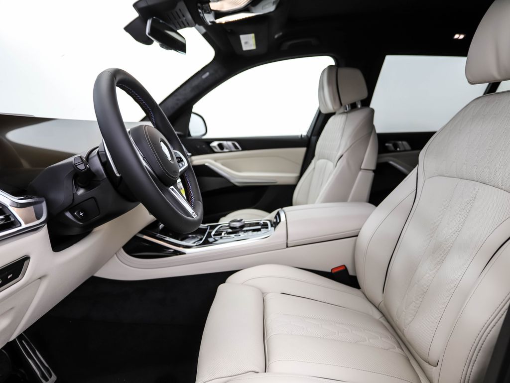 Thumbnail: 2026 BMW X7 - 11