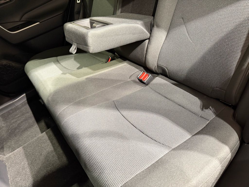 Thumbnail: 2022 Toyota RAV4 - 19