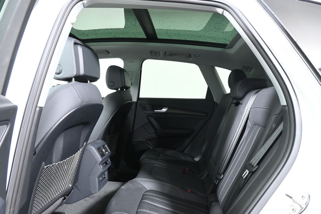 Thumbnail: 2023 Audi Q5 - 6