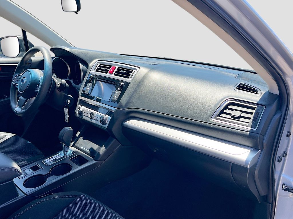 Used 2019 Silver Subaru 2.5i image 26