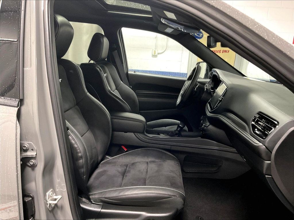 2025 Dodge Durango — photo 11