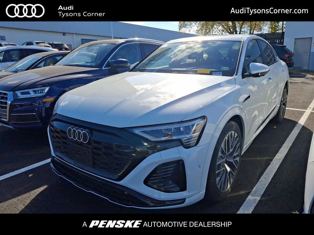 2024 Audi Q8 e-tron Premium Plus -
                Vienna, VA