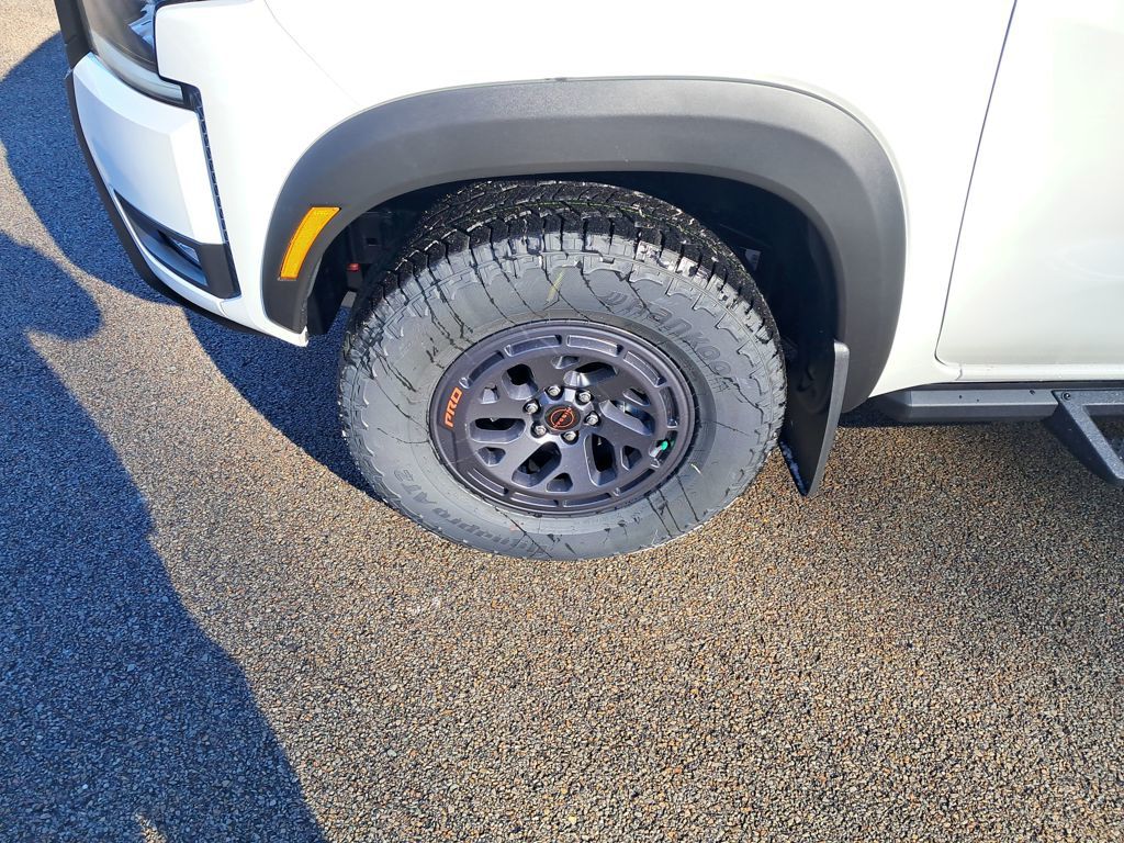2026 Nissan Frontier PRO-4X White at South Hills Kia