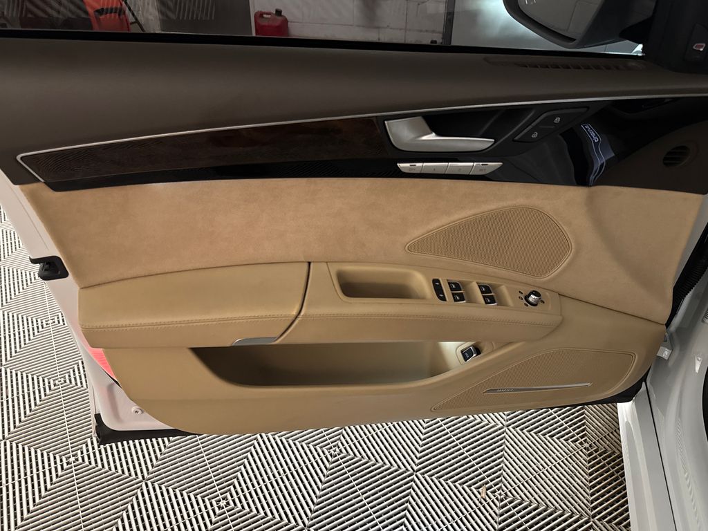 Certified Used 2018 White Audi L 4.0T Sport image 16